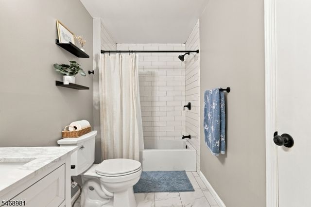 27 Crestmont Rd, Bedminster Twp., NJ 07921