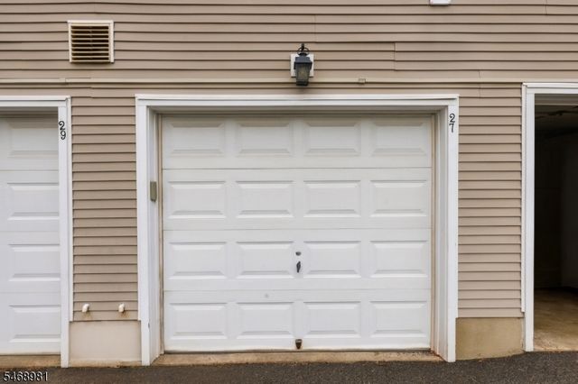27 Crestmont Rd, Bedminster Twp., NJ 07921