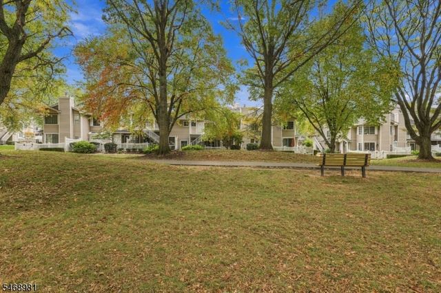 27 Crestmont Rd, Bedminster Twp., NJ 07921
