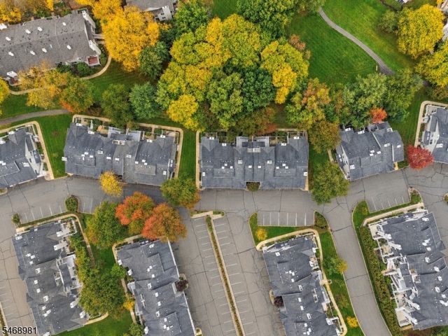 27 Crestmont Rd, Bedminster Twp., NJ 07921