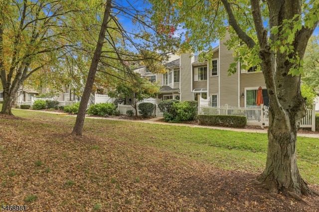 27 Crestmont Rd, Bedminster Twp., NJ 07921