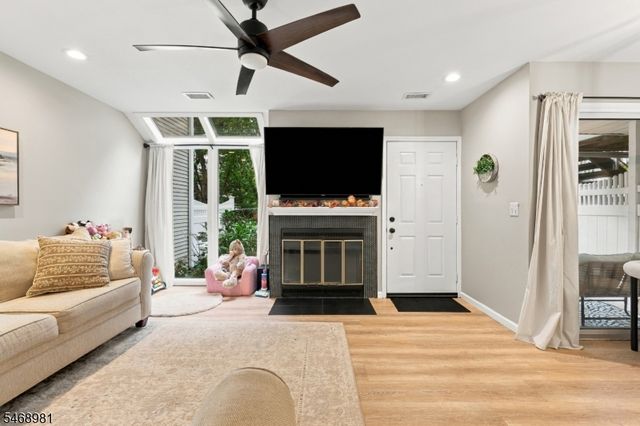 27 Crestmont Rd, Bedminster Twp., NJ 07921