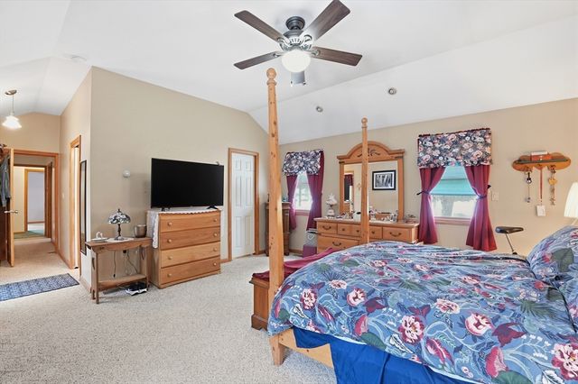 305 Shag Bark Road, Taunton, MA 02780