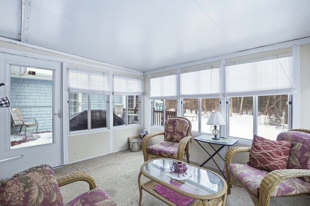 305 Shag Bark Road, Taunton, MA 02780