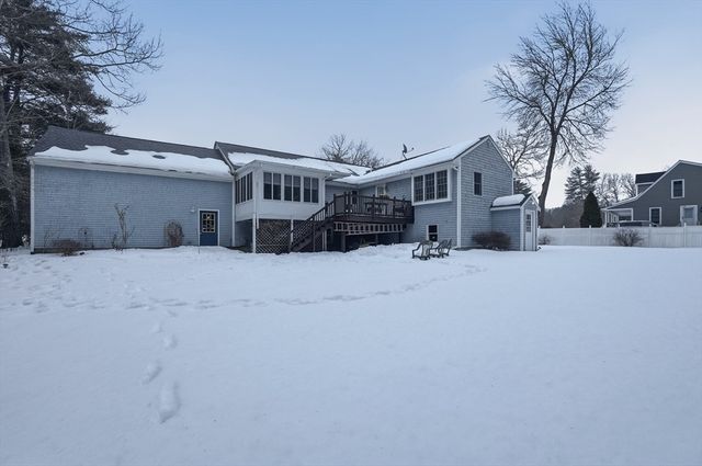 305 Shag Bark Road, Taunton, MA 02780