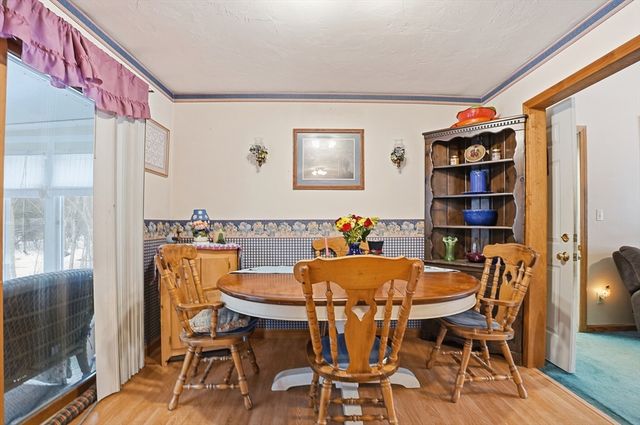 305 Shag Bark Road, Taunton, MA 02780