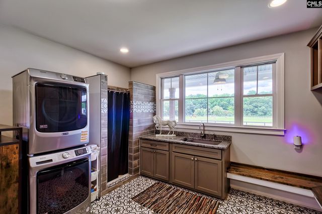 172 Eugene Neese Lane, Swansea, SC 29160