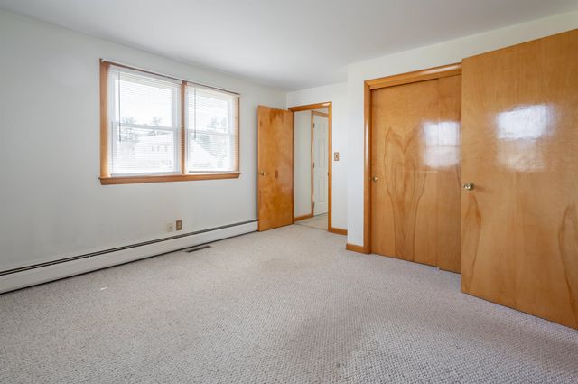 9 Juniper Lane, Nashua, NH 03063