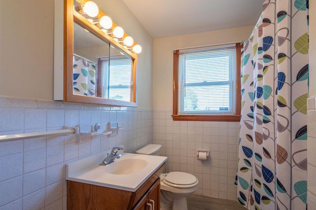 9 Juniper Lane, Nashua, NH 03063