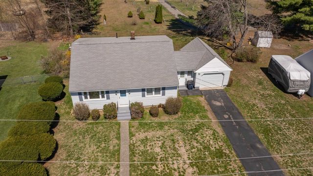 9 Juniper Lane, Nashua, NH 03063