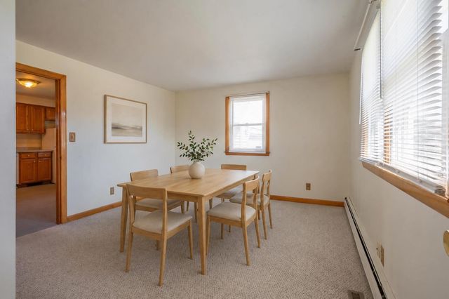 9 Juniper Lane, Nashua, NH 03063