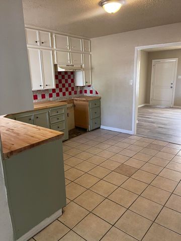 2310 38th Street, Lubbock, TX 79412