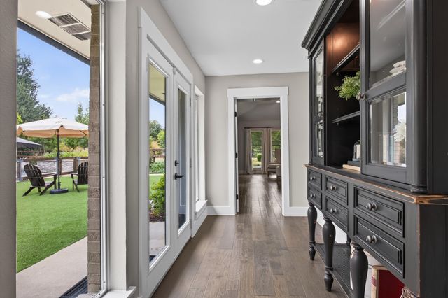 113 Red Oak Lane, Flower Mound, TX 75028