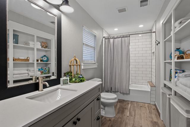 113 Red Oak Lane, Flower Mound, TX 75028