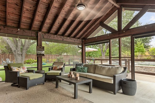 113 Red Oak Lane, Flower Mound, TX 75028