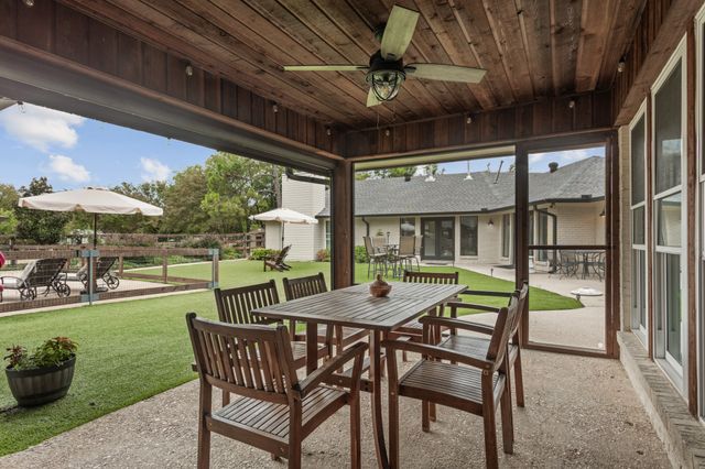 113 Red Oak Lane, Flower Mound, TX 75028
