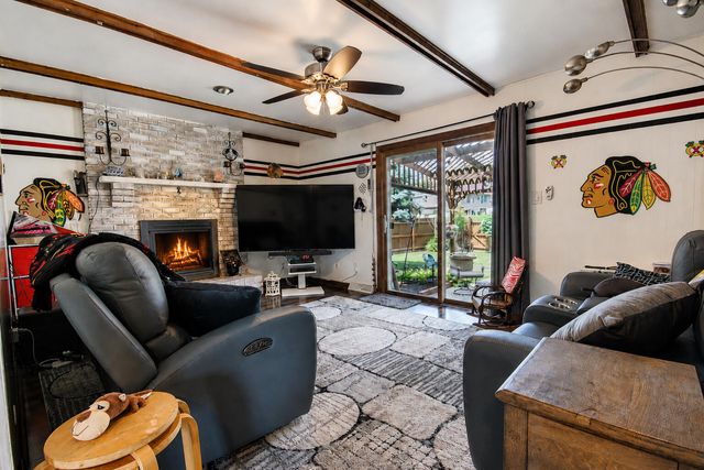 136 Sorrento Drive, Schererville, IN 46375