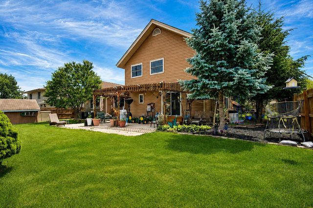 136 Sorrento Drive, Schererville, IN 46375
