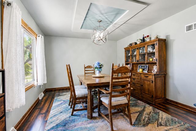 136 Sorrento Drive, Schererville, IN 46375