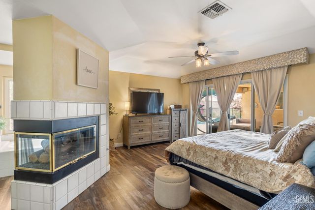 13801 Las Entradas, Bakersfield, CA 93314