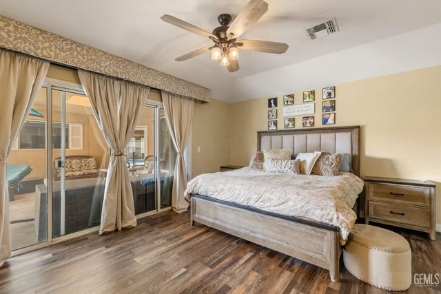 13801 Las Entradas, Bakersfield, CA 93314