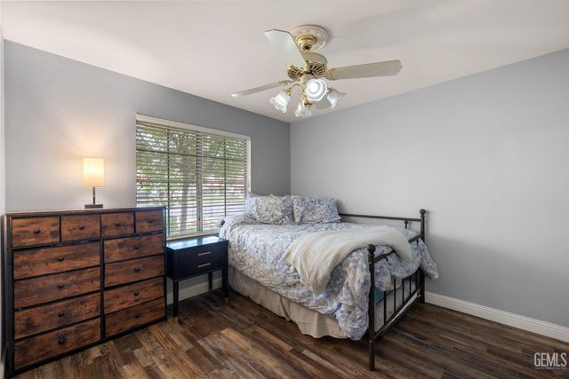 13801 Las Entradas, Bakersfield, CA 93314