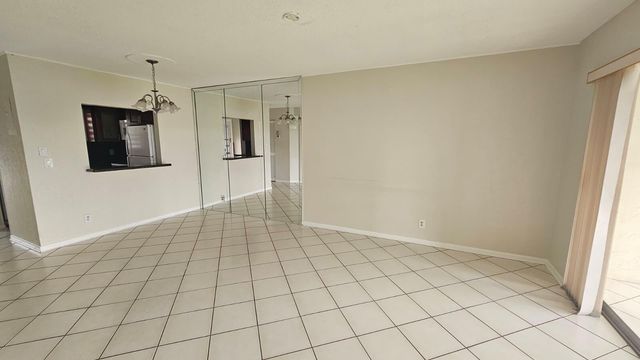 9911 Sandalfoot Boulevard 116, Boca Raton, FL 33428