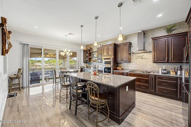 1504 N Plaza De Lirios, Tucson, AZ 85745