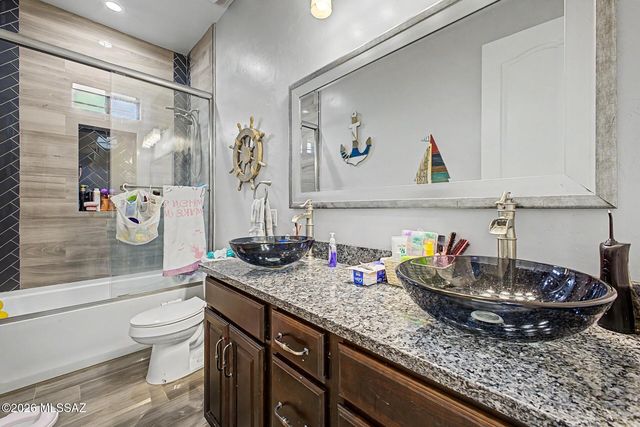 1504 N Plaza De Lirios, Tucson, AZ 85745