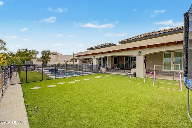 1504 N Plaza De Lirios, Tucson, AZ 85745