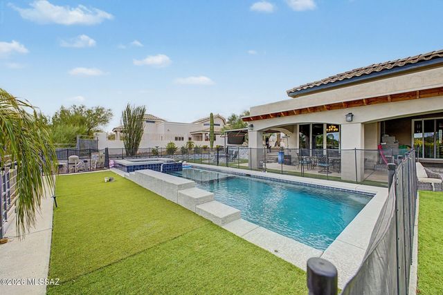 1504 N Plaza De Lirios, Tucson, AZ 85745