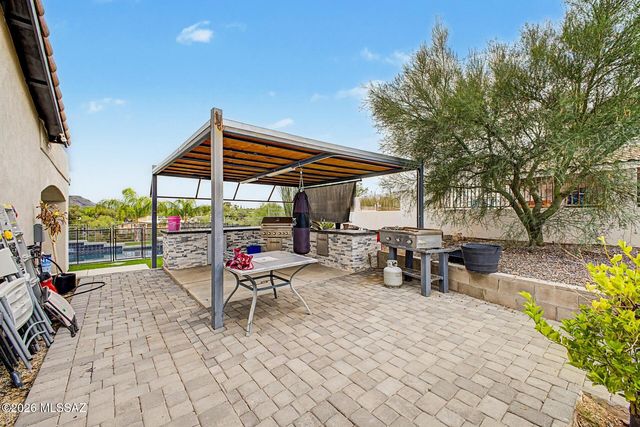 1504 N Plaza De Lirios, Tucson, AZ 85745