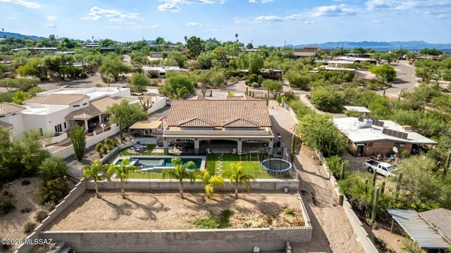1504 N Plaza De Lirios, Tucson, AZ 85745
