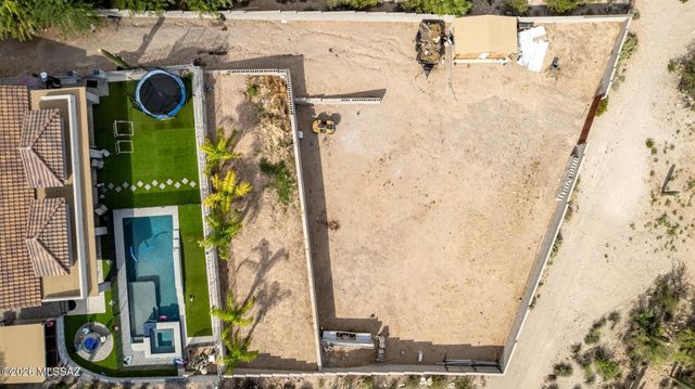 1504 N Plaza De Lirios, Tucson, AZ 85745