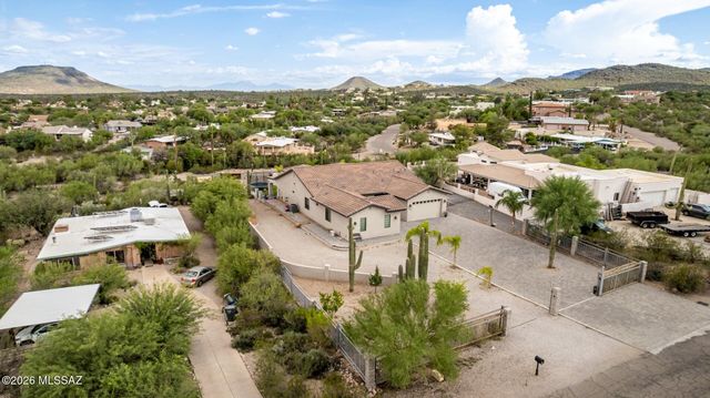 1504 N Plaza De Lirios, Tucson, AZ 85745