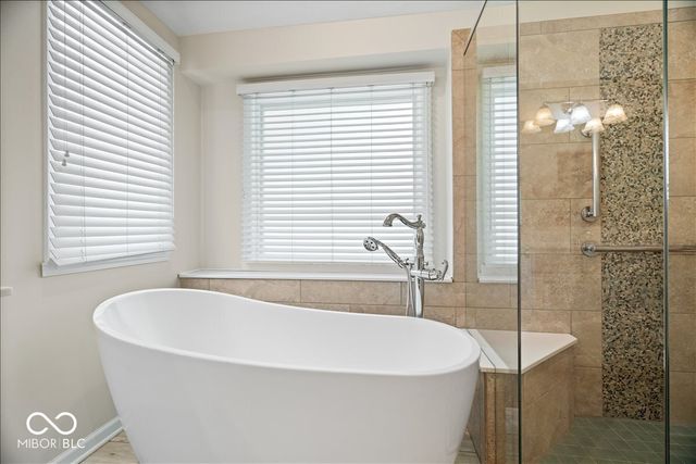 21168 Bayhill Court, Noblesville, IN 46062