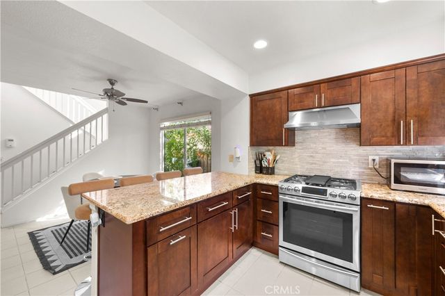 32025 Corte Cardin, Temecula, CA 92592