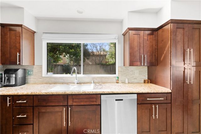 32025 Corte Cardin, Temecula, CA 92592