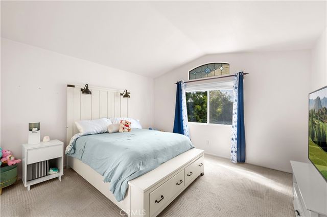 32025 Corte Cardin, Temecula, CA 92592