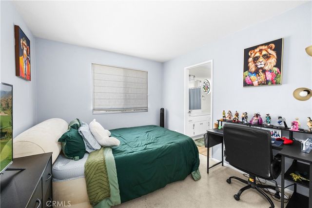 32025 Corte Cardin, Temecula, CA 92592