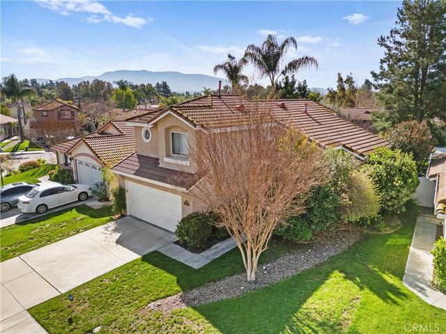 32025 Corte Cardin, Temecula, CA 92592