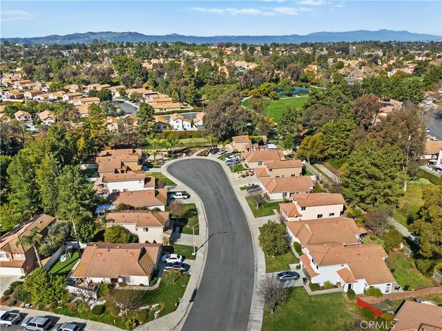 32025 Corte Cardin, Temecula, CA 92592