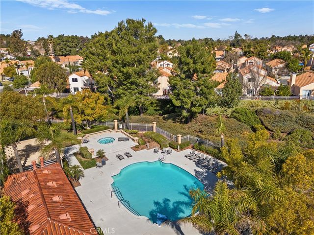 32025 Corte Cardin, Temecula, CA 92592