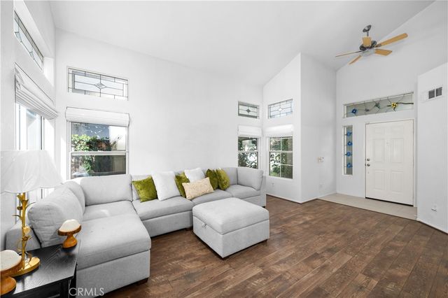 32025 Corte Cardin, Temecula, CA 92592