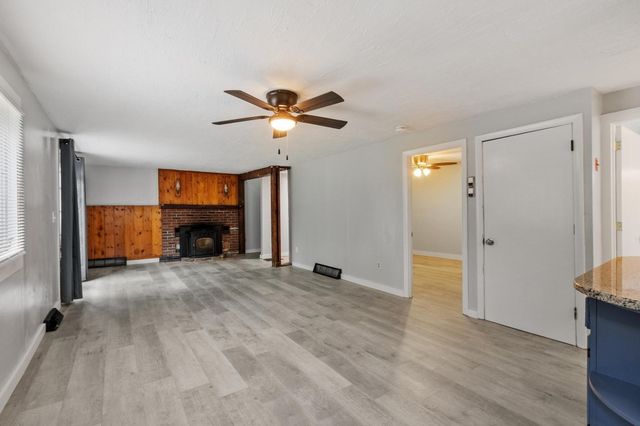 258 Allen St, Ashby, MA 01431