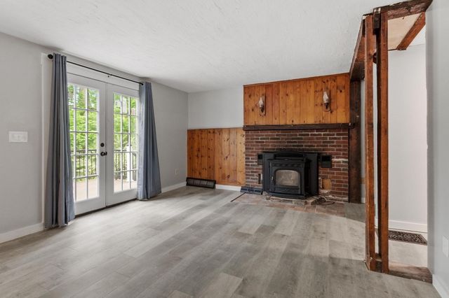 258 Allen St, Ashby, MA 01431