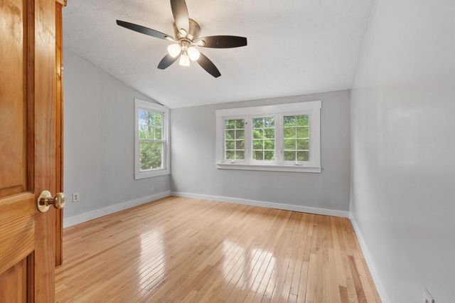 258 Allen St, Ashby, MA 01431