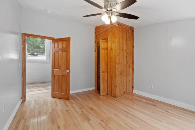 258 Allen St, Ashby, MA 01431