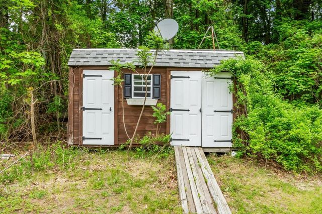 258 Allen St, Ashby, MA 01431
