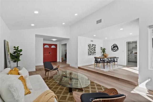 10446 White Oak, Granada Hills, CA 91344